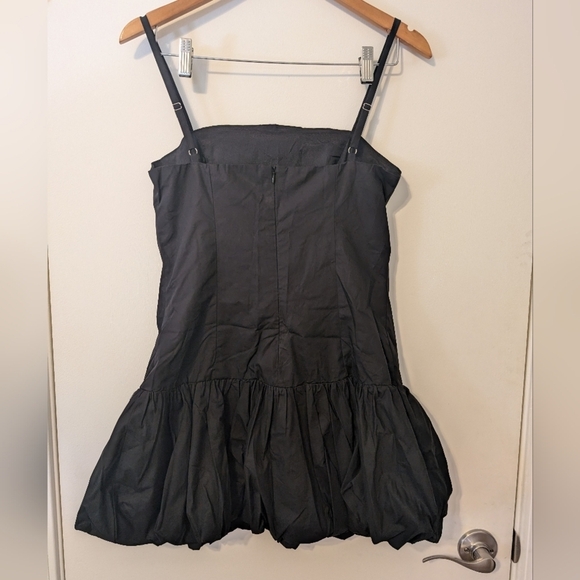 Little black dress - Picture 5 of 5